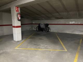 Aparcament cotxe  Sant joan. Pkg en calle sant joan