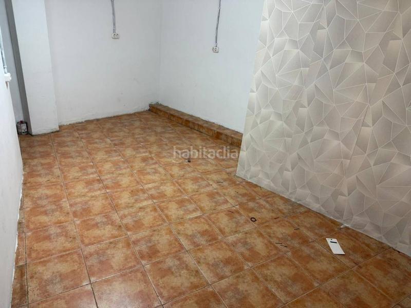 Foto 713c0f45-6c6b-4abb-a9cd-d2bd21baf91b. Local comercial local en venta en escoles en Plaça Catalunya - Escola Industrial Terrassa