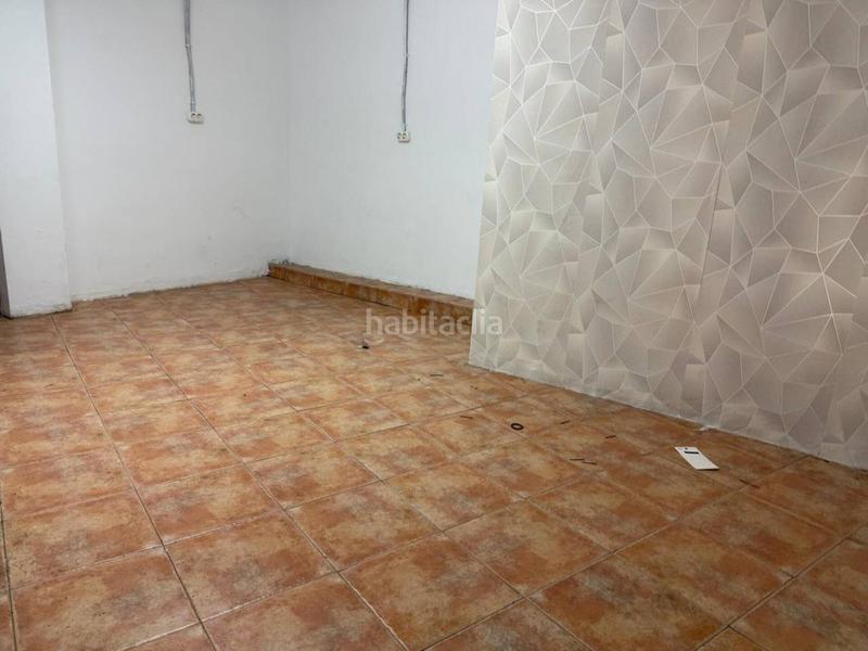 Foto 75a110b1-2c75-4a98-ad0d-dd4be81ea516. Local comercial local en venta en escoles en Plaça Catalunya - Escola Industrial Terrassa