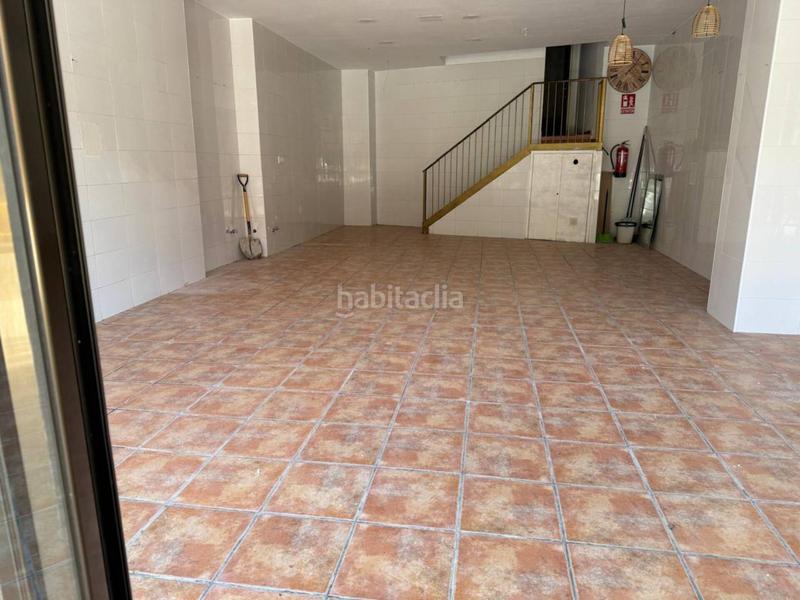 Foto efcfcfa3-9aa6-413a-b77e-76847b8aaa9a. Local comercial local en venta en escoles en Plaça Catalunya - Escola Industrial Terrassa