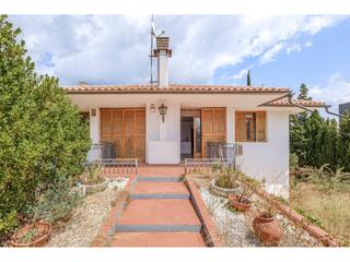 Casa a Matadepera. Casa con espacios amplios en lespardenyera