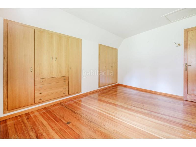 Foto 86936084-2a6a-4c82-b280-e850d3e7e230. House with heating parking in Matadepera