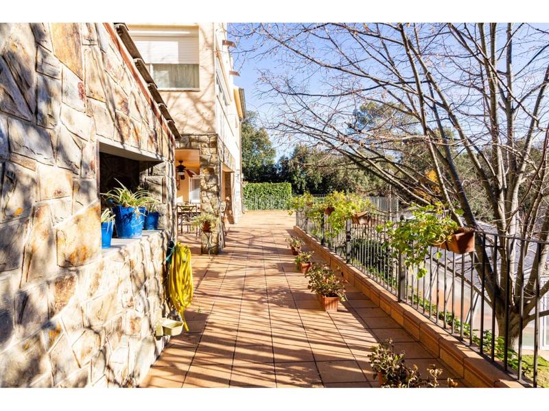 Foto db1d4e85-7379-4f4b-b29c-612fbbe1e145. Casa  en venta en matadepera en Collblanc Hospitalet de Llobregat (L´)