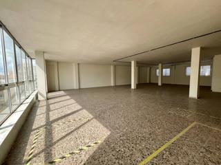 Location Bureau  Maestrat. Oficina en alquiler en sant pere08221