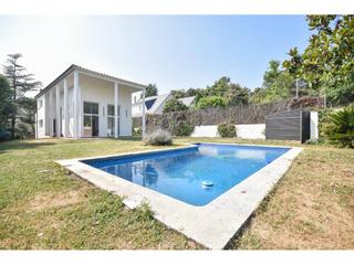 Chalet  Carossa. Casa con magníficas vistas en venta en matadepera