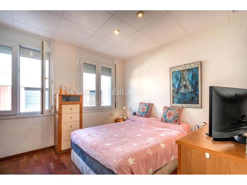 Foto 8129143a-aa2d-4f3b-ab58-cebb18720a83. Haus mit heizung parking in Barri del Centre Terrassa