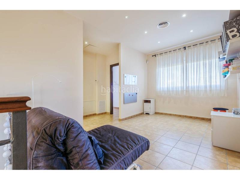 Foto 253f2fc1-7578-4559-9371-077e38092c70. Chalet avec chauffage parking dans Matadepera