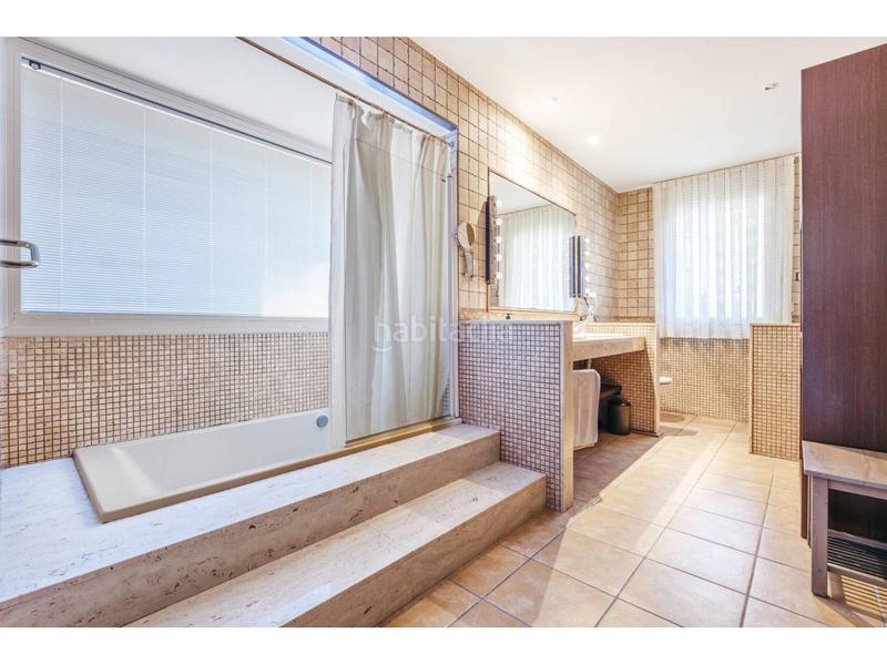 Foto 3c89634e-0969-4ac4-a27b-b4f446ec8db7. Chalet avec chauffage parking dans Matadepera