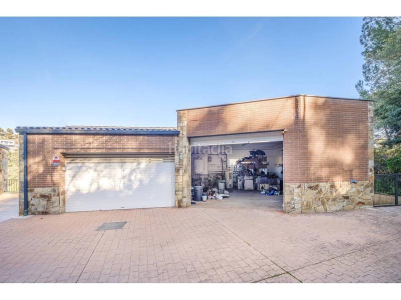 Foto 3f014238-8b18-4c0d-a1fd-74d4959bac3b. Chalet avec chauffage parking dans Matadepera