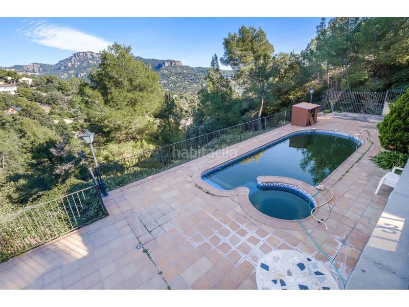 Foto ce9293db-a587-42a3-a239-662b8be87fe3. Chalet avec chauffage parking dans Matadepera