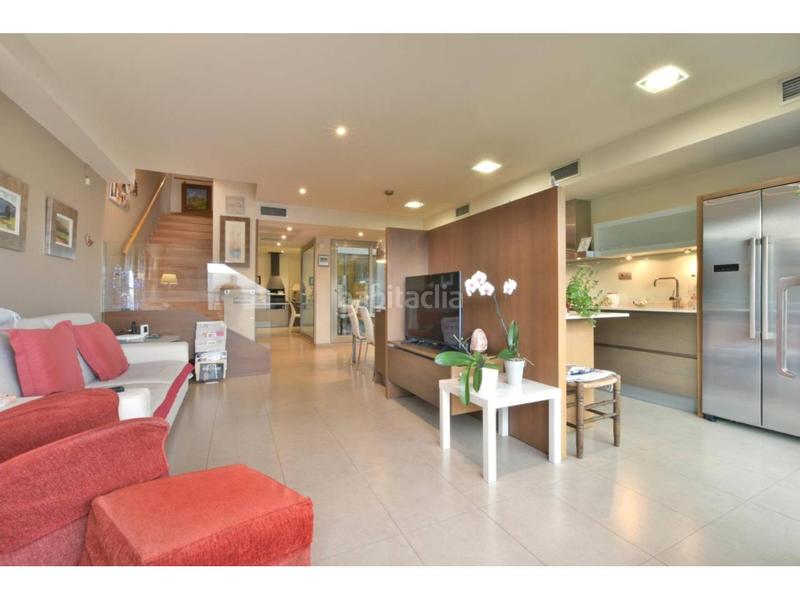 Foto 79164423-e3a1-44b7-ab61-f11e81fc6496. Maison avec chauffage parking dans Sant Pere Nord Terrassa