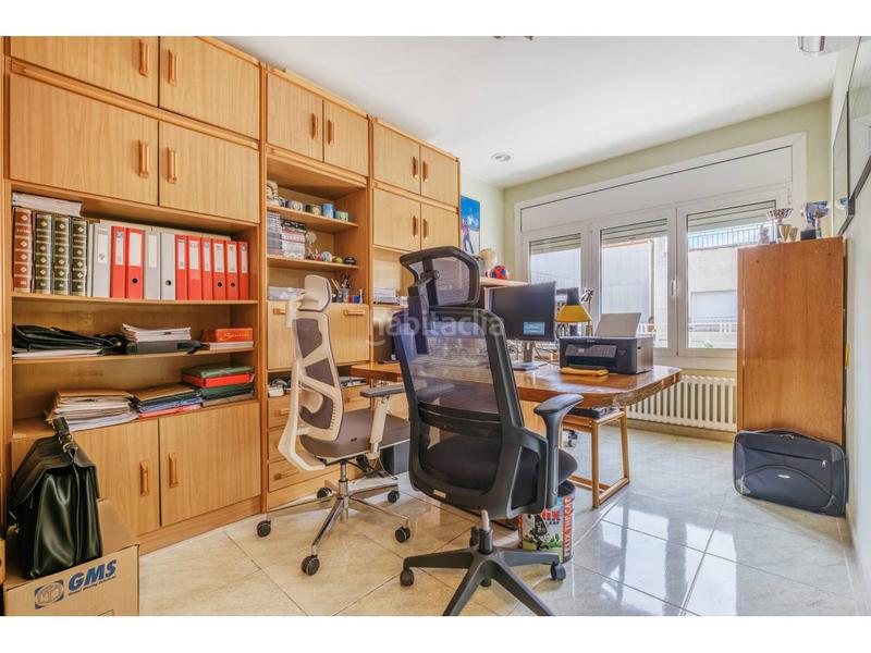 Foto 3c9b0703-2704-455a-b118-75afc095c311. Etagenwohnung mit heizung in Can Palet Terrassa