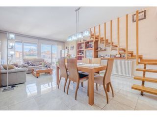 Etagenwohnung  Calle bergued�. Impresionante duplex en venta en can palet, terrassa