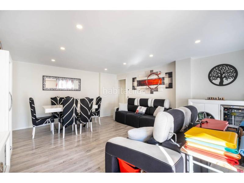 Foto 97465b22-4d7a-48fd-8656-cef4b7688fe8. Appartement avec chauffage parking dans Cementiri Vell Terrassa