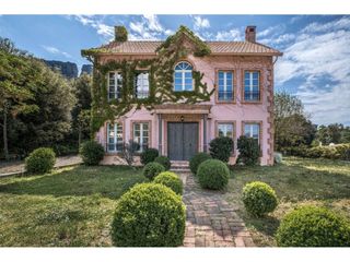 Casa in Matadepera. Torre con mucho encanto en cavall bernat