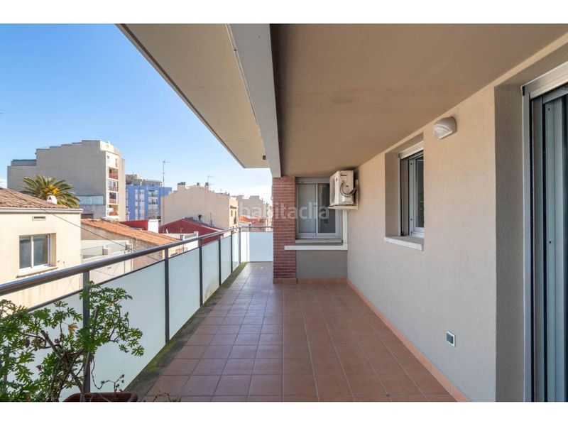 Foto 154cd3d3-5a59-4cb1-b76d-44a6eaef683f. Dúplex amb calefacció aparcament a San Pere Terrassa