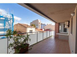 Dúplex  Calle carrer de bartrina. Duplex en venta en sant pere nord08226