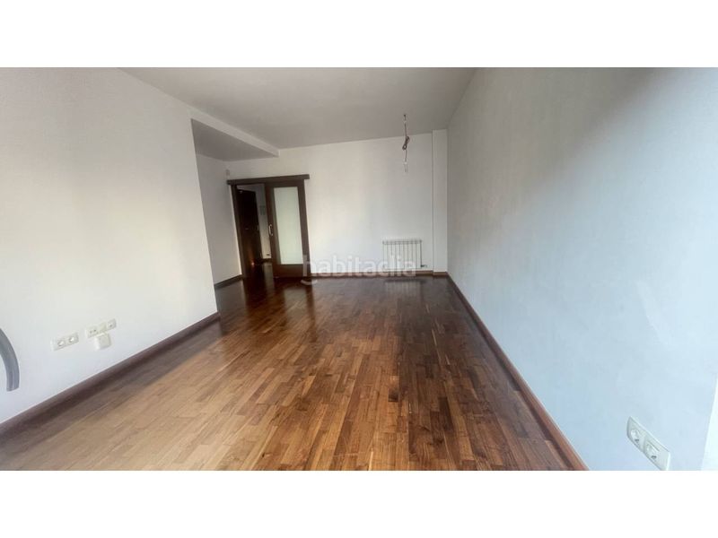 Foto 20075f74-eded-49a6-ac13-82aed828161a. Apartament amb calefacció aparcament a Sant Pere Nord Terrassa