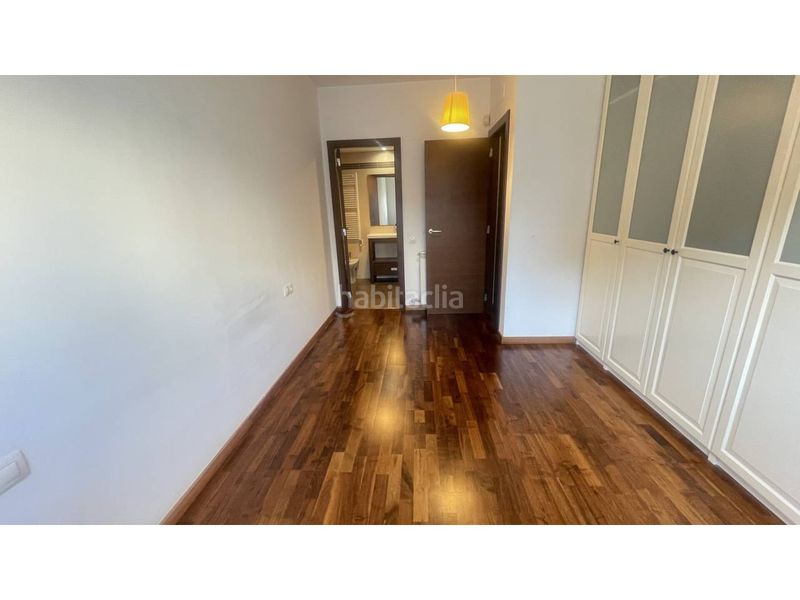 Foto 4e7fc5d4-811c-4df3-9f43-5b9f6f9d4ad2. Apartament amb calefacció aparcament a Sant Pere Nord Terrassa