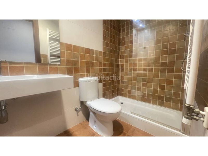 Foto 5c237dd8-70d4-4dd4-bf3e-4a3736c063ad. Apartament amb calefacció aparcament a Sant Pere Nord Terrassa