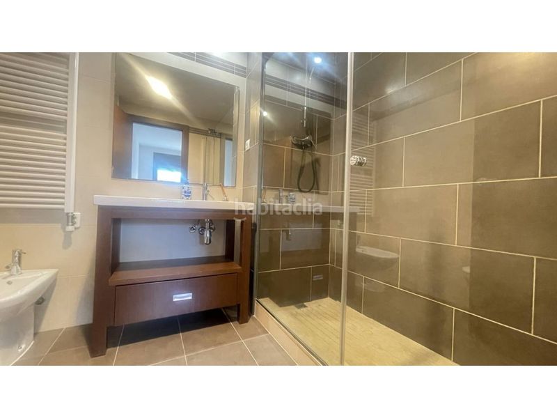 Foto 7b0bd0a4-f14b-45f5-af6a-b3fb9d094bd4. Apartament amb calefacció aparcament a Sant Pere Nord Terrassa