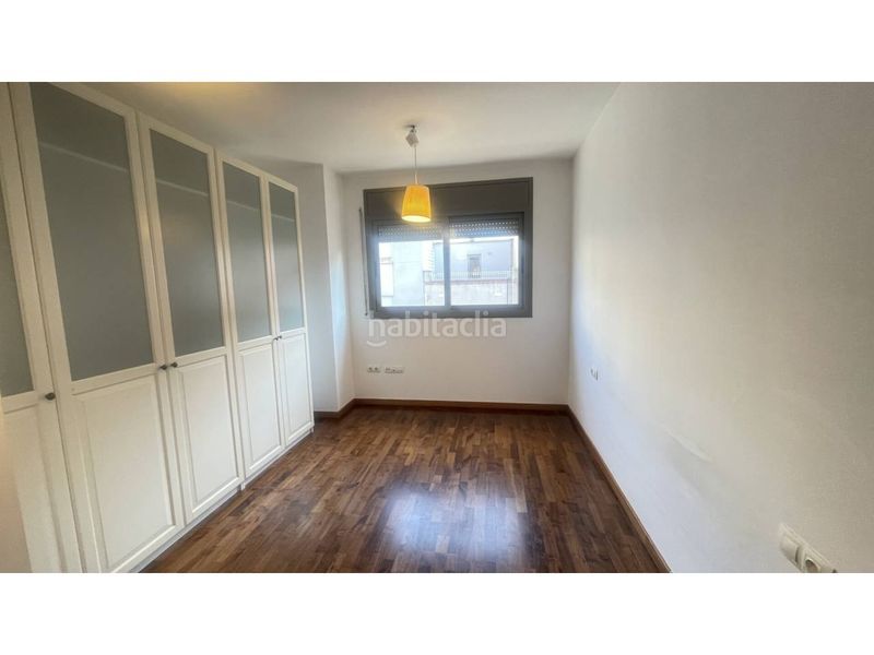 Foto b1144b76-d1c8-49b0-adb1-acd9f0d1c131. Apartament amb calefacció aparcament a Sant Pere Nord Terrassa