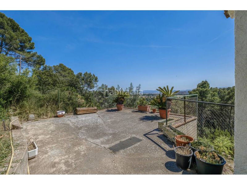 Foto a44aba04-766b-4a02-843d-ffa39fdbb664. Casa amb calefacció aparcament piscina a Matadepera