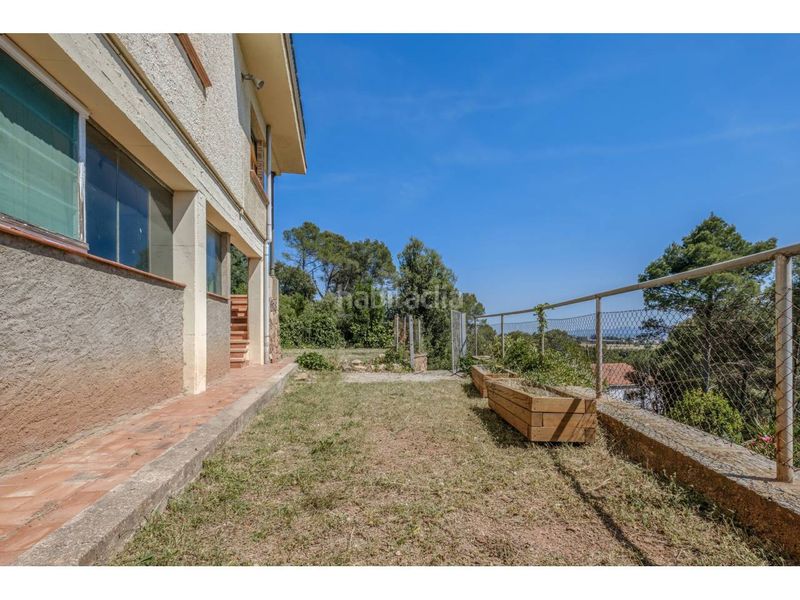 Foto a638f13e-435b-42c2-8b41-ecaa4b65a4f1. Casa amb calefacció aparcament piscina a Matadepera