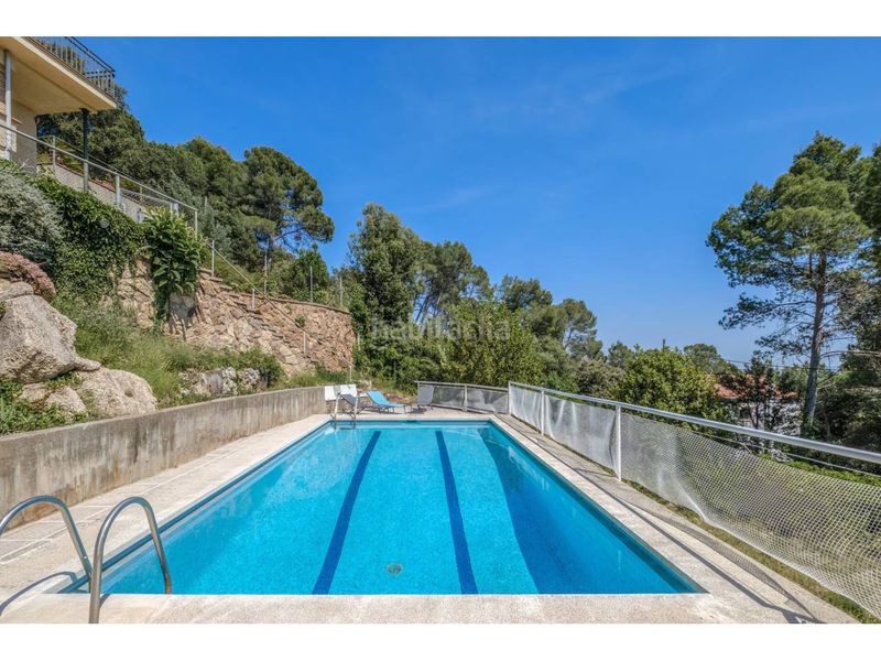 Foto a7db1b8a-6835-4a1e-8a42-e83c4ab1e4b4. Casa amb calefacció aparcament piscina a Matadepera