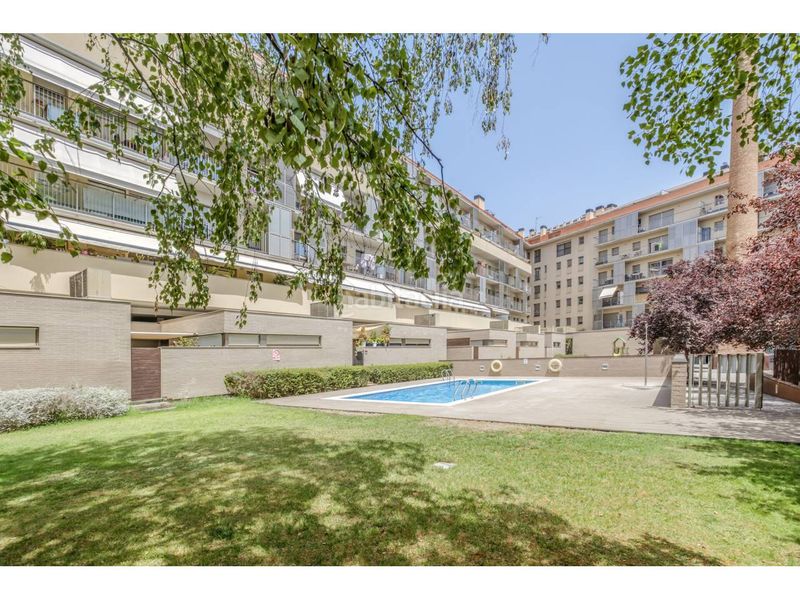 Foto 3793a2bd-d73d-4492-8d69-78f4a3f3477f. Pis amb calefacció aparcament piscina a Barri del Centre Terrassa