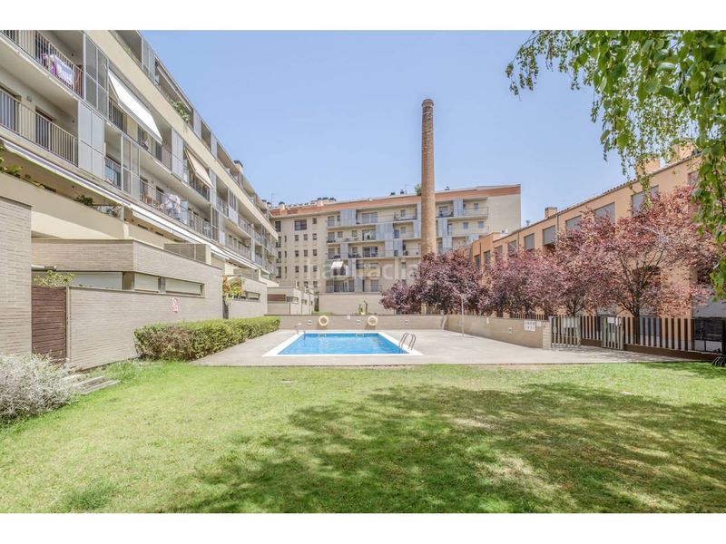 Foto c1c50f3f-4592-4e05-ae61-e66958004120. Pis amb calefacció aparcament piscina a Barri del Centre Terrassa