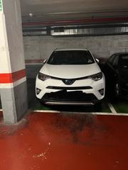 Parking coche en Avinguda del metro 22