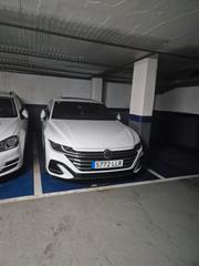 Parking voiture dans Avinguda meridiana 507. En venta plaza de parking para coche grande  meridiana 507 (bar