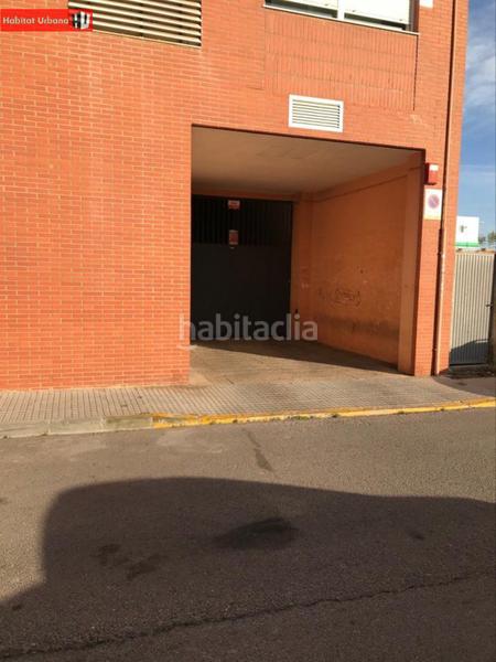 Foto ca8bdb37-b5bd-42b6-ad46-192025ea0c36. Autoparkplatz in Centro Almazora / Almassora