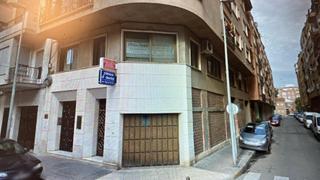 Locale commerciale in Piscinas