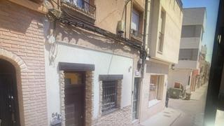 Haus in Almenara. Excelente adosado alquilado a la venta