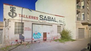 Terrain industriel à Madrigal. Excelente nave a la venta