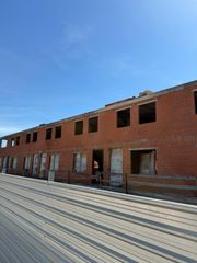 Edifici a Calle calle senia 218. Excelente wip en construcción de 8 adosados