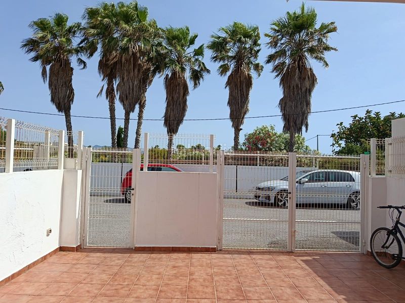 Foto 48b9ba36-fbea-4504-a212-51b636e06822. Casa adossada amb aparcament piscina a Playa-Ben Afeli Almazora / Almassora