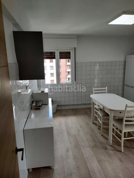 Foto 8f60ccf1-27db-4cb5-b6d6-8d93de7a83a4. Lloguer pis amb calefacció a Galdakao