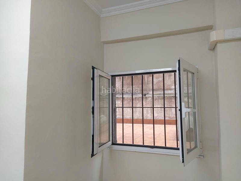 Foto af234016-60c7-4f32-a1b4-ba62d25bdd25. Local comercial a Centro Portugalete