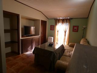 Rent Flat in Calle muñoz torrero 95. Piso centrico