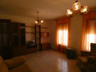 Etagenwohnung in Azuaga