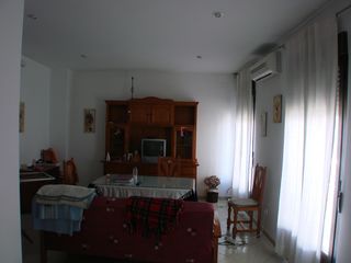 Rent Flat in Azuaga. Apartamento junto instituto miguel duran