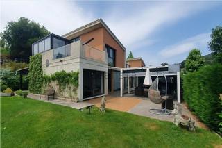 Xalet a Barrio valmoreda 6. Vive la tranquilidad a un paso del mar  chalet independiente en