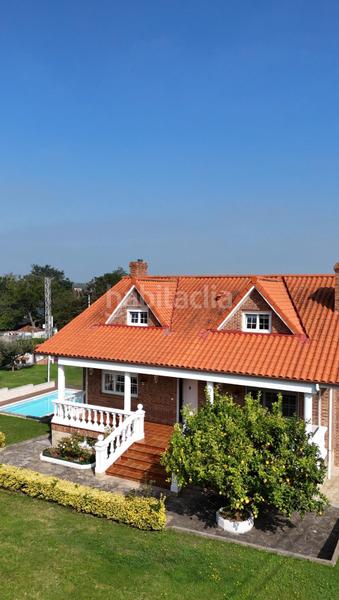 Foto 4226511c-f3ab-4993-9636-5898be9393ec. Maison avec chauffage parking piscine dans Igollo Camargo