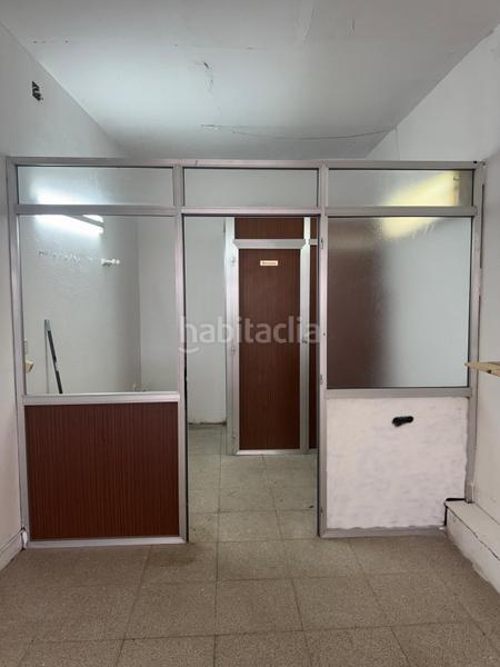 Foto 1895f28f-b997-42e9-ac92-485e9a399531. Local comercial a Los Castros Santander