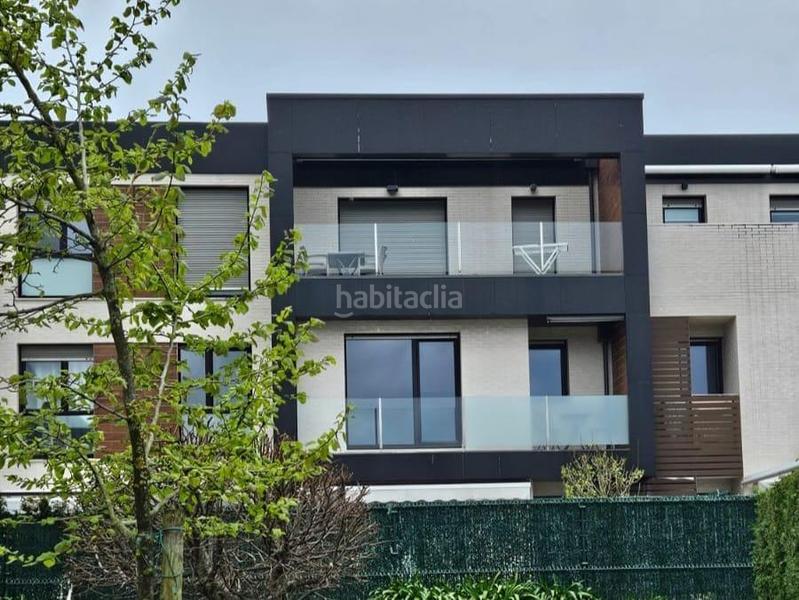 Foto 32b660b5-f1cb-4324-9baa-e5dcf8f352a7. Piso  en venta en calle el campizo, 45 en Alisal - San Román Santander