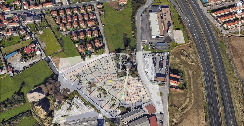 Foto f6f82fc2-c7a6-42fc-9cea-556081c5739a. Terreny residencial a Peñacastillo - Nueva Montaña Santander