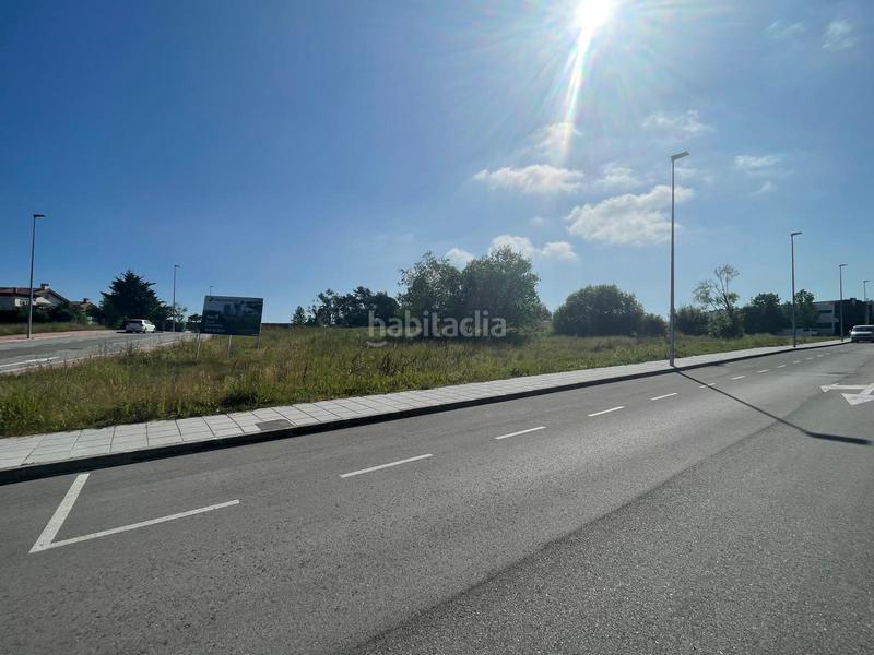 Foto 9caf7afa-1bca-46e8-a545-3308c93f0023. Terrain résidentiel dans Peñacastillo - Nueva Montaña Santander